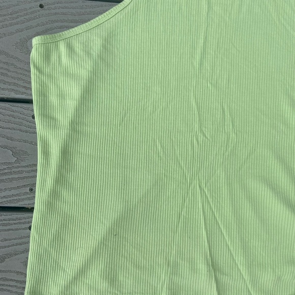H&M lime green ribbed modal tank top - Picture 2 of 6